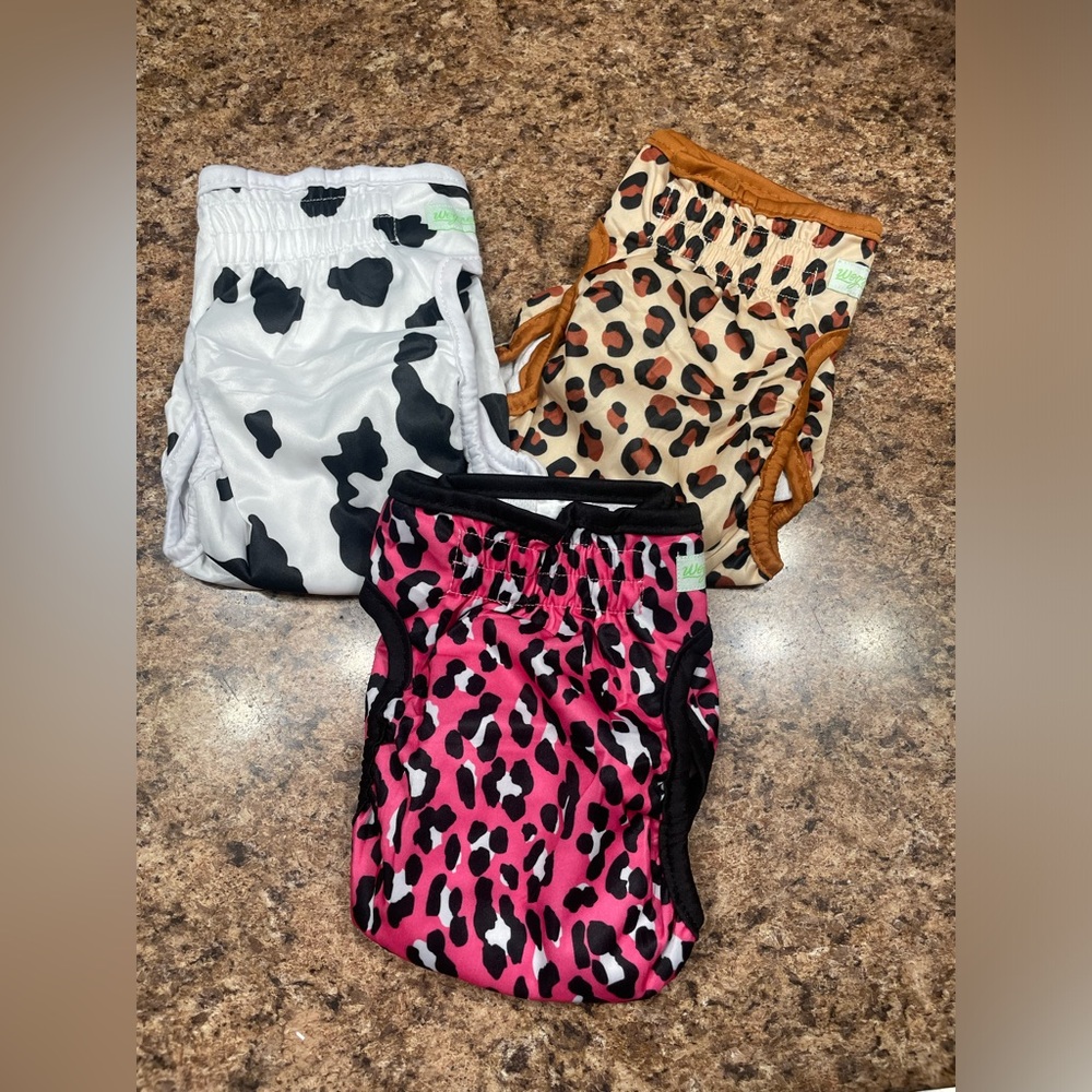 NWT Animal Print Cloth Diapers Set Female Dog Medium Leopard Cow